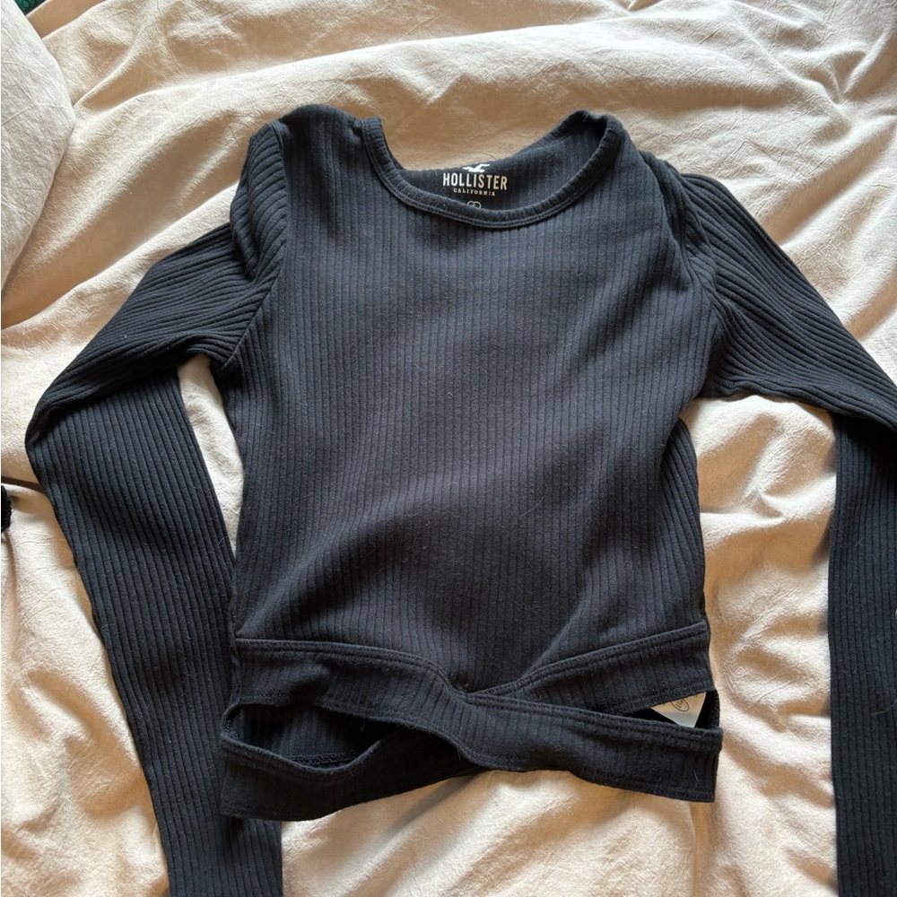 Hollister Black top